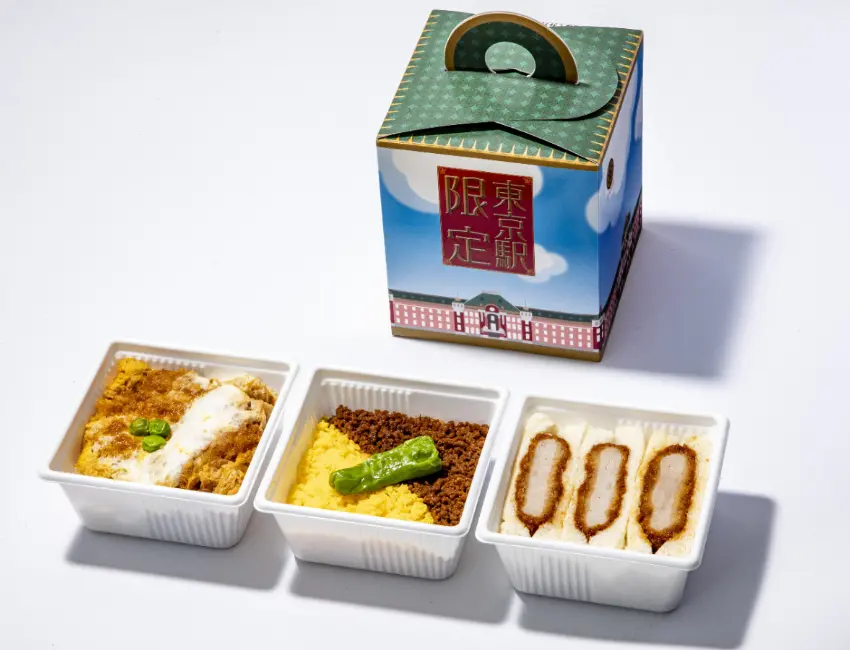 ▲腰內肉三明治搭配腰內肉丼飯及碎肉拌飯，包裝非常有旅行氛圍。