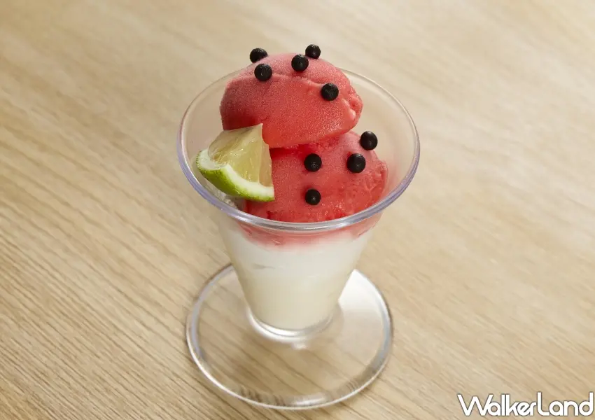 ▲熊本西瓜聖代俏皮登場，清爽西瓜雪酪配上巧克力球是初夏消暑首選。
