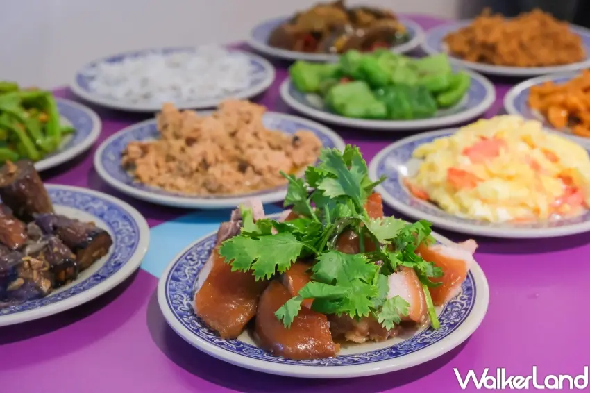 ▲小品雅廚主打晚間到凌晨營業，讓粉絲在下班或聚會後都能坐下來吃一碗熱粥，打造信義區宵夜場新據點。（攝影：張人尹）