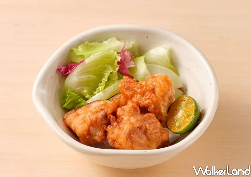 ▲開幕限時贈送人氣「唐揚炸雞」，口感外酥內嫩，是「彌生軒」粉絲最愛的經典配菜。