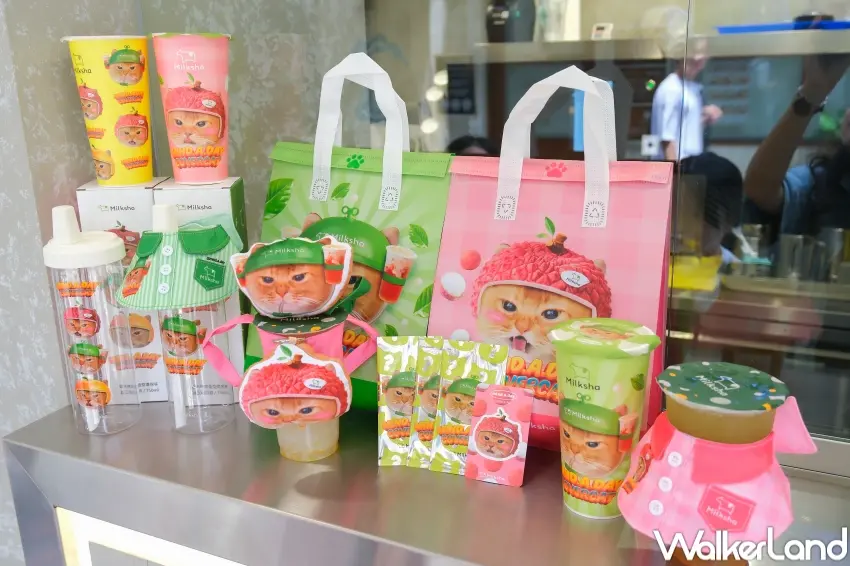 ▲迷客夏結合萌寵IP設計多款療癒小物與飲品，讓粉絲在日常喝手搖也能感受可愛氛圍。（攝影：張人尹）