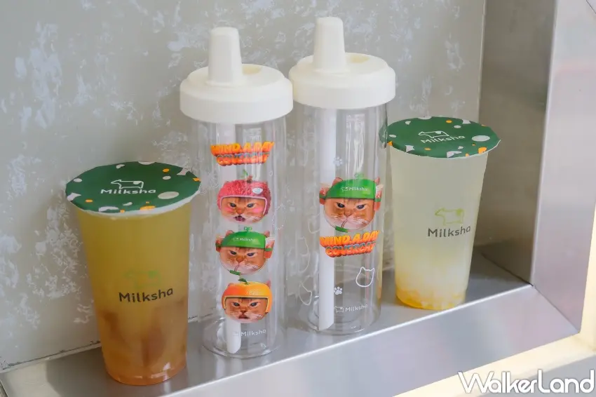 ▲迷客夏推出多款聯名加價購商品，包含環保杯與飲料袋等日常實用配件。（攝影：張人尹）