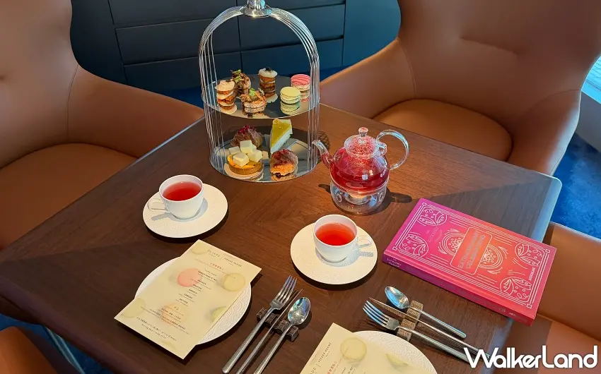 ▲全套下午茶內容物豐富，包含兩款限定馬卡龍與暢飲飲品，每套售價1,890元加10%。 圖／窩客島 編輯 李維唐 拍攝整理