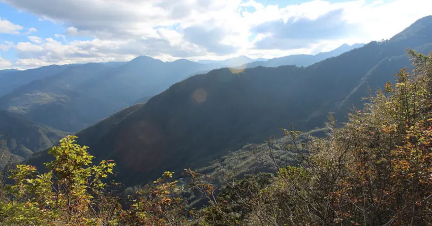 ▲「宇老觀景台」擁有遼闊視野，層層山巒與雲霧景色一覽無遺，壯闊畫面讓人忍不住為其佇足。