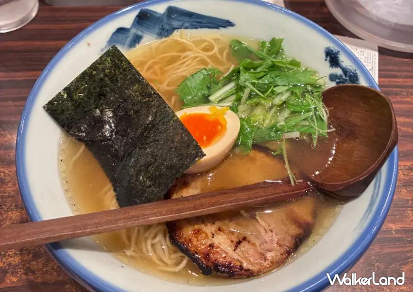 ▲來自東京的人氣名店「阿夫利拉麵」，以清爽系柚子鹽拉麵聞名，淡雅柚香湯頭即使整碗吃完也不會感到負擔。