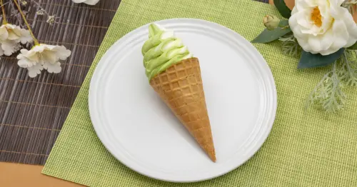 抹茶控必吃！歡慶冰淇淋日，日本7-ELEVEN推出極致奢華的抹茶限定冰品。