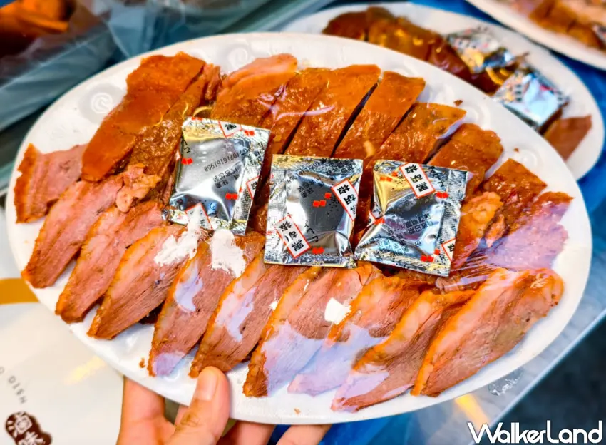 ▲「888燻茶鵝滷味」以燻茶鵝起家,許多饕客一吃成主顧。(美食好芃友提供)