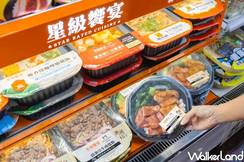 ▲7-ELEVEN推出港式叉燒油雞雙寶飯與豉油皇牛肉寬粉，讓粉絲不用進餐廳也能吃到粵式主食。
