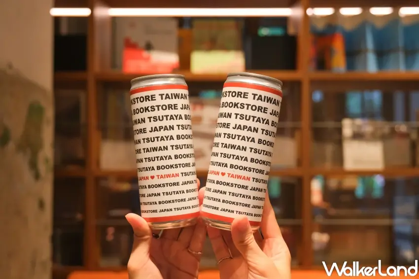 ▲TSUTAYA BOOKSTORE松菸店提供聯名飲品、聯名商品等。(攝影:張人尹)