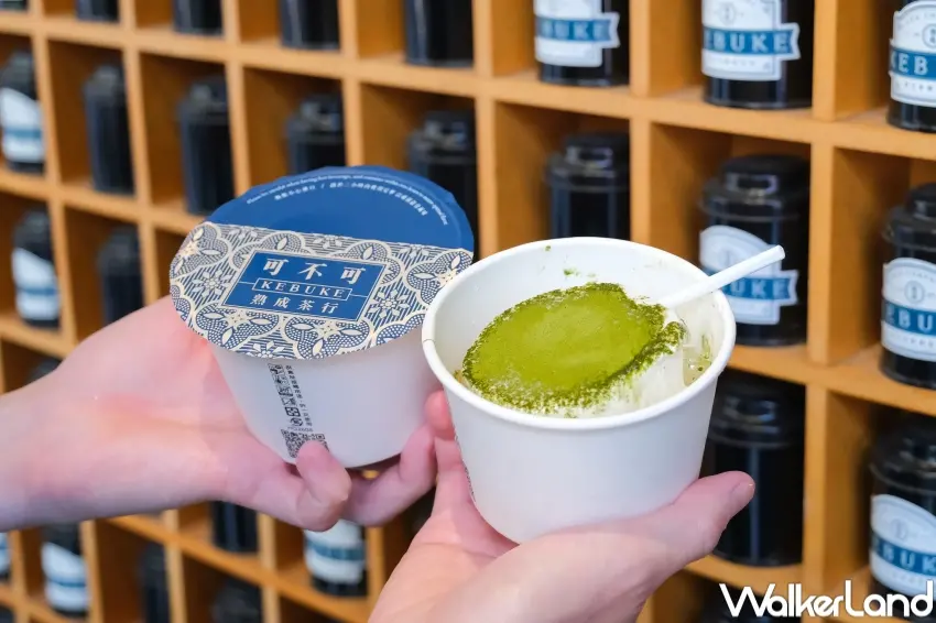 ▲可不可熟成茶行推出全新「生茶白玉冰淇淋」,生茶粉搭配香草冰淇淋與白玉成為初夏消暑話題。(攝影:張人尹)