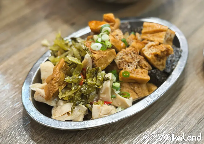 ▲士林美食推薦「王艇長酢醬麵」推薦菜單：滷味拼盤