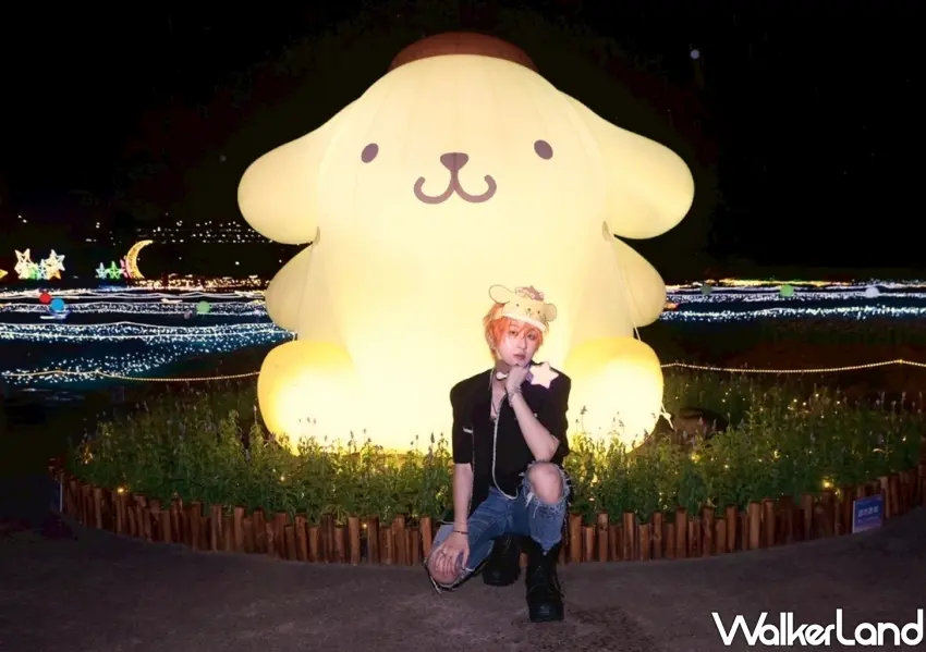 ▲夜晚亮起璀璨光芒的巨型發光布丁狗主題裝置,吸引大批布丁狗迷前來搶拍。
