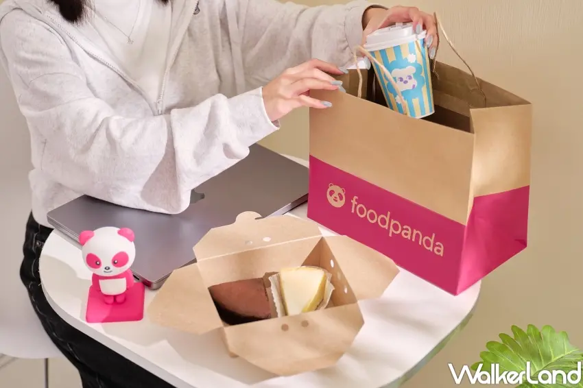 ▲foodpanda推出520限定外送優惠,輸入指定優惠碼可享75折與85折折扣,甜點飲料都能輕鬆傳情。