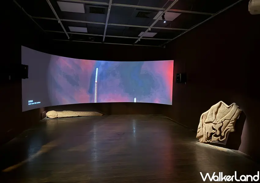▲台北當代館本次雙主題特展橫跨館內一、二樓,裝置藝術、錄像作品,以及必拍光影投影空間。(攝影:鄭亦庭)