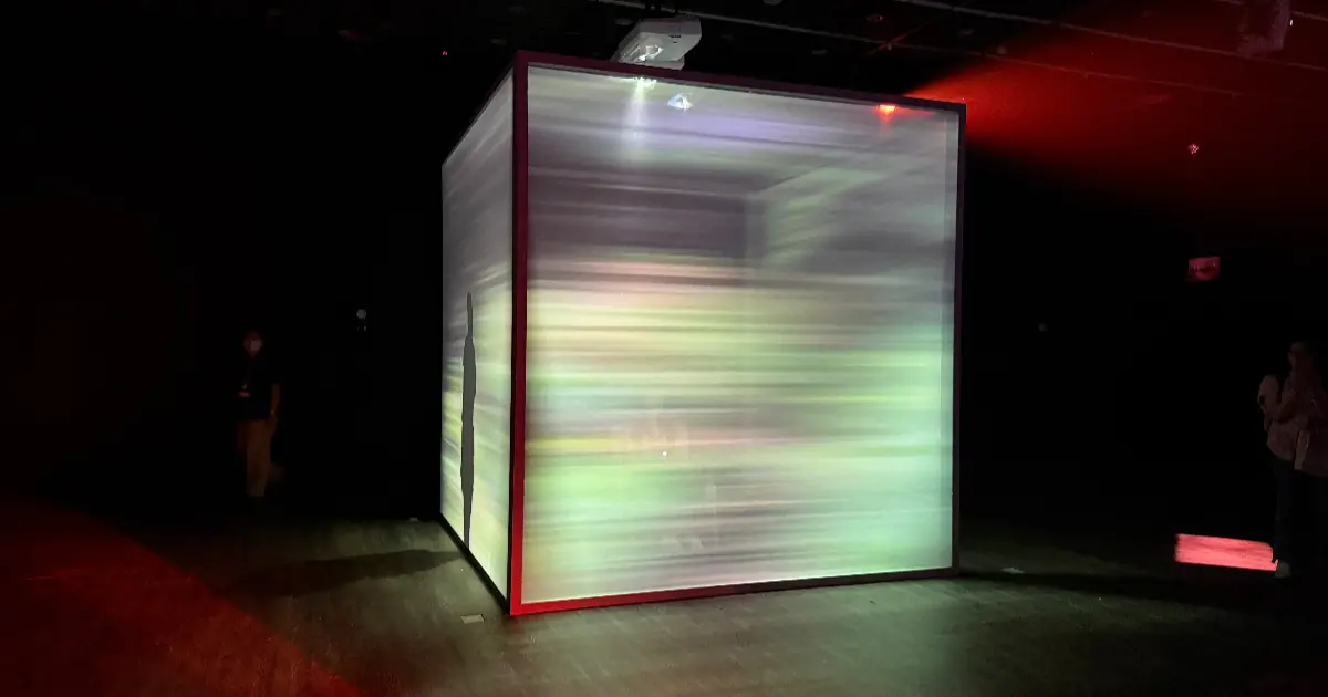 中山站展覽2大一次逛！中山站台北當代館雙主題展覽，沈浸式光影展區必拍。