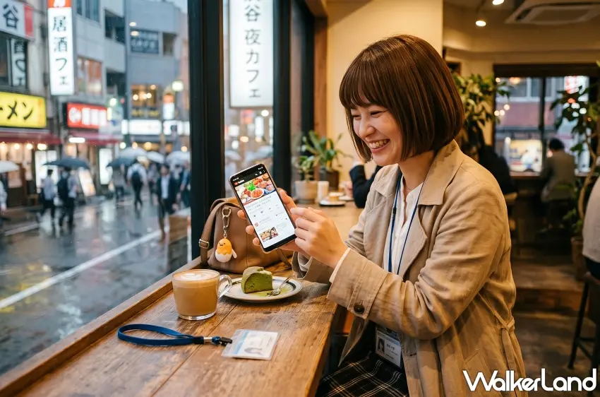 ▲OL小資女下班後漫步到咖啡廳,享受抹茶蛋糕與咖啡並用手機點選YouTube影音放鬆。 圖/AI生成;窩客島編輯李維唐整理