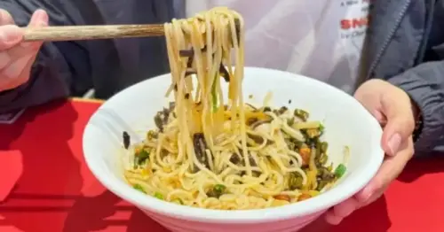 中山站也有海底撈麻辣燙！易歡美麻辣燙插旗，59元一人紅糖糍粑必點。