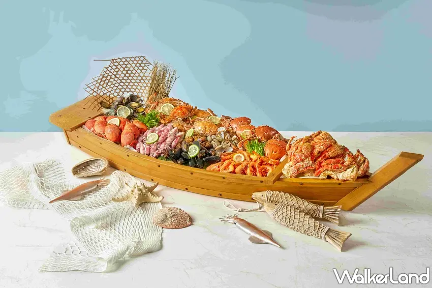 ▲敘日全日餐廳打造高CP值海鮮盛宴,餐檯集結多款人氣海鮮與異國美饌,提供豐盛澎湃的Buffet饗宴體驗。圖/台北六福萬怡酒店提供;窩客島編輯李維唐整