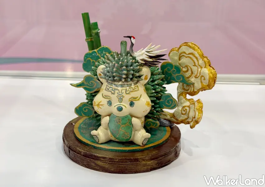 ▲2026台北玩具展JINART攤位推出「榴槤刺蝟改造展」，邀請設計師們改造「榴槤刺蝟」，並在現場規劃「刺蝟創意展示牆」。(攝影：鄭亦庭)