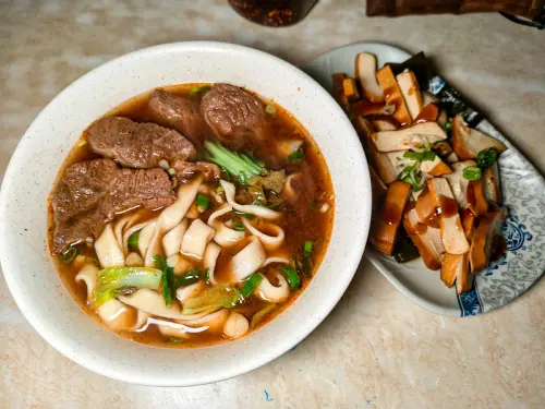 吃香原味牛肉麵食館