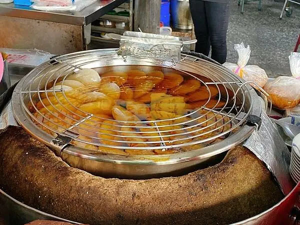▲彰化鹿港小吃必吃推薦！楊州肉圓芋丸2大招牌芋丸、肉圓都深受在地人喜愛。(攝影：部落客 Julia Hsu)