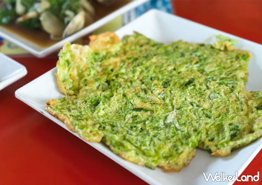 ▲澎湖跳島旅遊必吃「吉貝老街香味麵館」推薦菜單：海菜煎蛋（攝影：蕭芷琳）