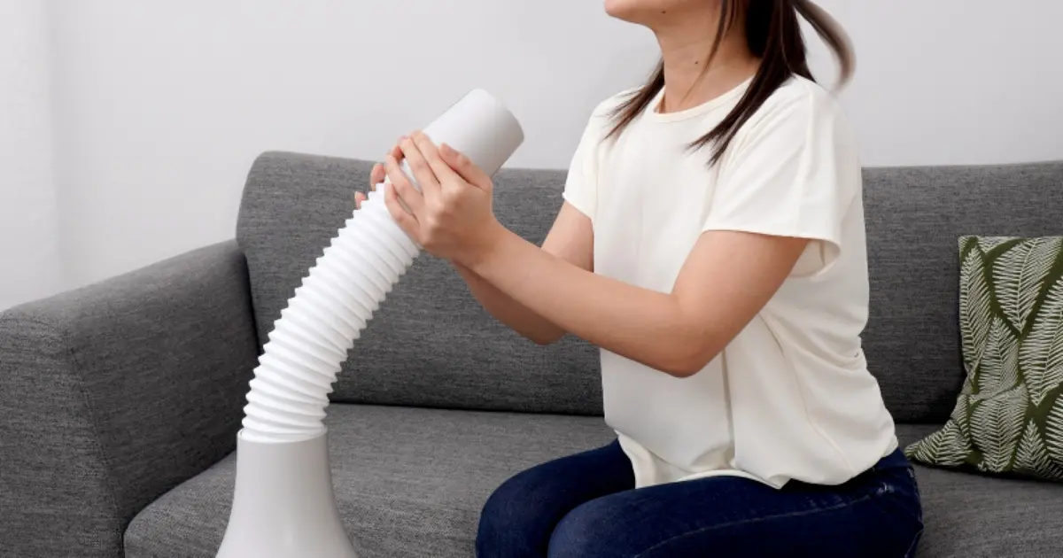 日本暴紅防暑神器！能吹出降溫3度冷風的THANKO行動電源款、比傳統電風扇省電5倍的冷風扇。