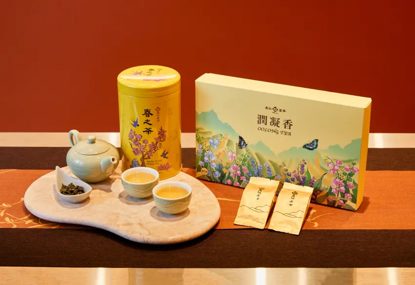 ▲穀雨前後採摘的「春之茶」,茶湯金黃透亮且散發清新淡雅花香,入口細緻柔和,完美展現春日專屬的風味。