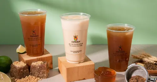 無咖啡因飲料新歡！COMEBUY輕麥決明茶領軍6新品，聯名遊戲「鳴潮」喝飲料送虛寶。
