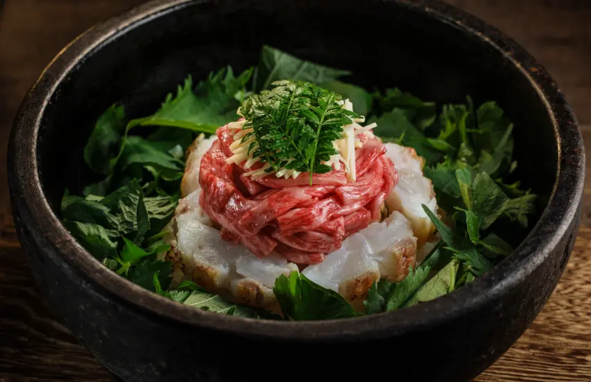 ▲將甘鯛與和牛合煮,再以柚子七味提味收尾。