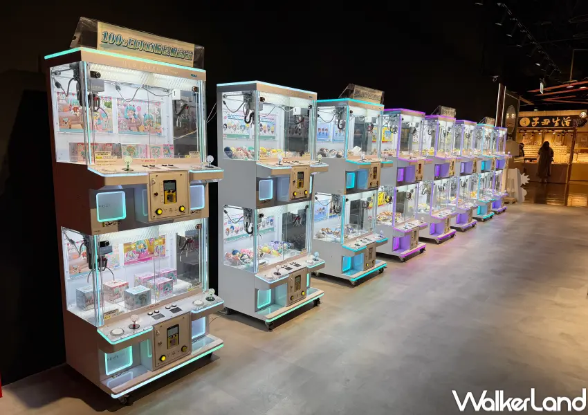 ▲信義區SEGA FAVE快閃店現場規劃8台夾娃娃機專區,從小小兵、柯南到葬送的芙莉蓮等主題娃娃機。(攝影:鄭亦庭)