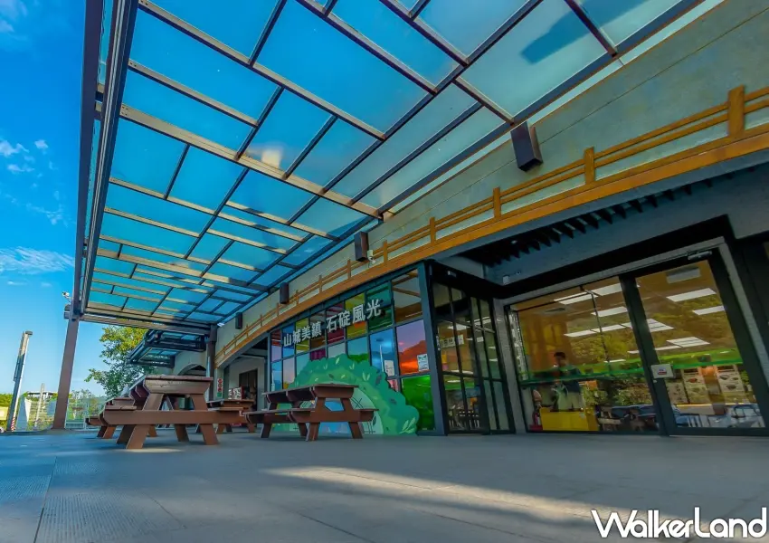 ▲全家國道服務區商場店舖推出限定好康,累積消費滿額就能至商場內全家免費兌換茶葉蛋。