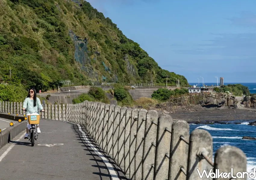 ▲端午連假規劃東北角低碳小旅行,結合舊草嶺隧道與濱海自行車道,讓遊客可以一邊騎著單車一邊吹海風,輕鬆探索沿海風光。