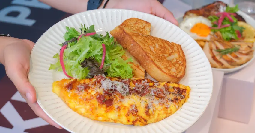 貳樓早午餐大升級！貳樓運動家 美食家2大主題新菜單，阿根廷青醬 酸種麵包必吃。