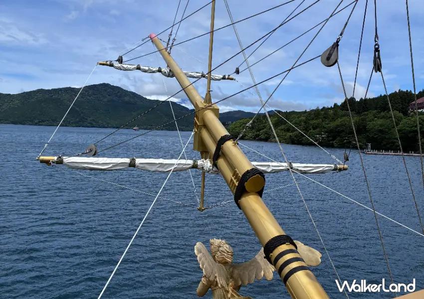 ▲搭乘「箱根海盜船」推薦加價升級頭等艙,能前往船頭欣賞蘆之湖景色,視野開闊更好拍。