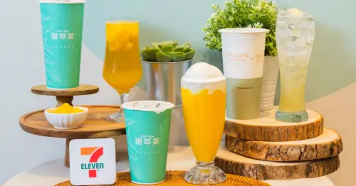 7-11芒果冰沙開賣！7-11現萃茶愛文芒果雪酪冰沙必喝，加碼夏至優惠買2送2。