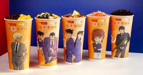 CoCo聯名柯南！CoCo名偵探柯南聯名杯 柯南加價購一次看，加碼紅柚雙響炮買一送一。