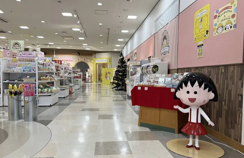▲貼紙、明信片、漫畫書冊、甜點到各種靜岡限定聯名小物都能找到。