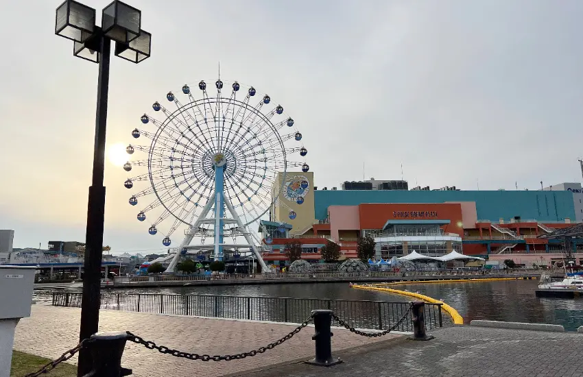 ▲S-Pulse Dream Plaza以港町休日感作為整體空間核心,館內包含海景餐廳、美食街、電影院、摩天輪等。