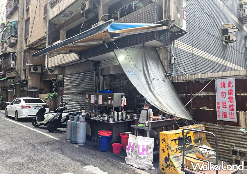 ▲基隆隱藏版美食「巷弄麻醬烏龍麵」外觀樸實，是傳承超過一甲子的隱藏版基隆巷弄美食（攝影：蕭芷琳）