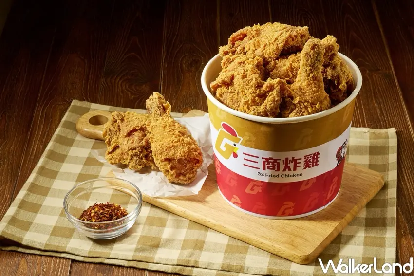 ▲三商炸雞推出「歐告強棒餐」，買6塊炸雞桶送6塊檸檬炸雞桶，外帶優惠價333元，會員再享323元專屬優惠。