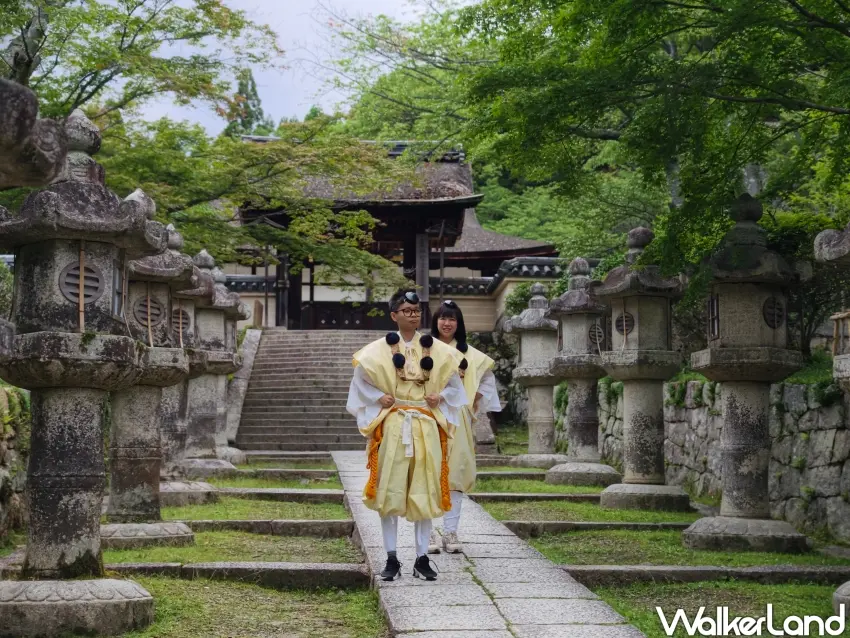 ▲換裝參加三井寺「山伏體驗」的旅人。（攝影：塚本 よしえ ）