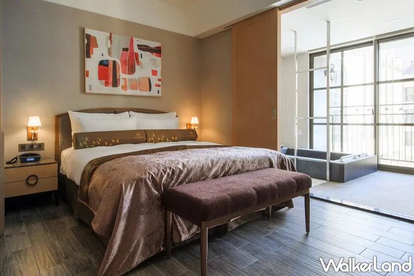 ▲瑞穗天合國際觀光酒店城堡精緻客房風格優雅,持三天兩夜住宿券即可連續入住兩晚,浸淫於微醺古典的南歐假期 。圖/瑞穗天合國際觀光酒店提供;窩客島編輯李維唐整理