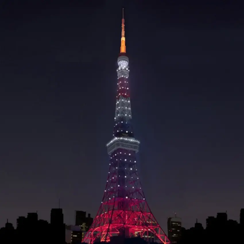 ▲東京塔的外觀也換上了節日限定的華麗新裝。