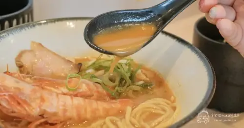 去宮古島沒吃過這碗算白去！沖繩排隊名店麺屋サマー太陽超狂「極濃車蝦拉麵」晚來就吃不到