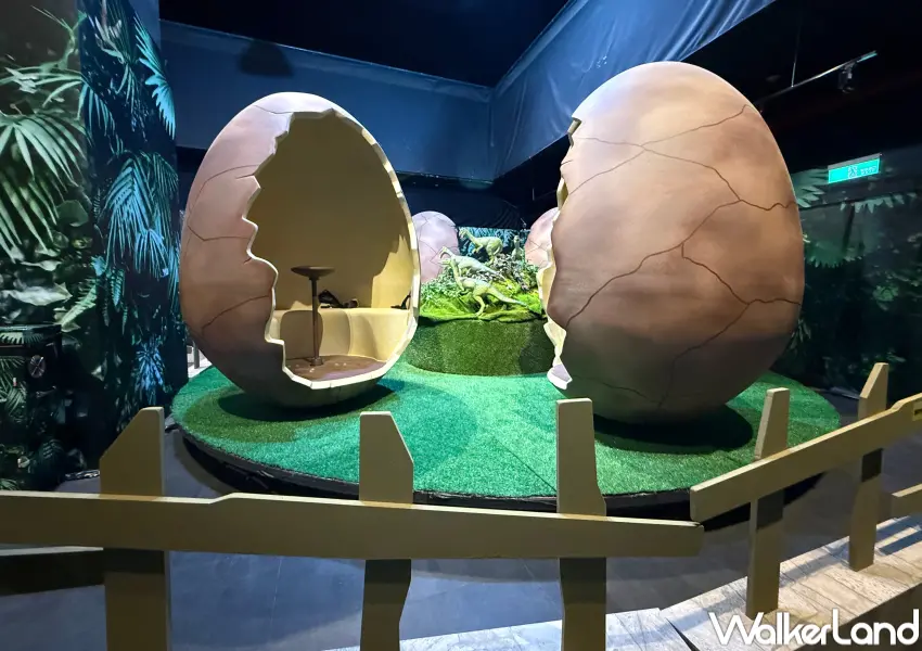 ▲士林科教館侏羅紀恐龍展展區規畫旋轉恐龍蛋遊樂裝置,好玩又好拍的豐富體驗為暑假留下完美回憶。(攝影:鄭亦庭)