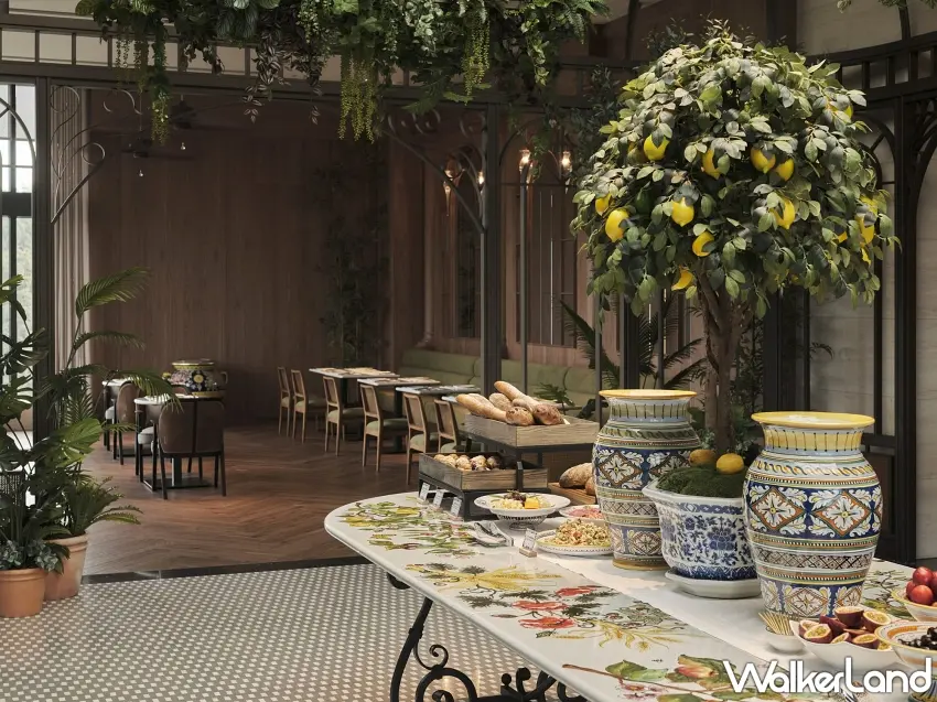 ▲雲品溫泉酒店「尊榮湖景客房平日住宿券」每張18888元,主打雙人一泊二食頂級度假,入住期間能盡情享用雲水行政酒廊的奢華全日餐飲禮遇。圖/雲朗觀光提供;窩客島編輯李維唐整理