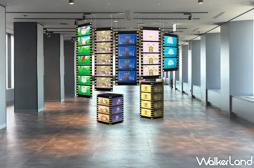 ▲展區內部規劃了垂吊式的動畫底片膠捲風格展板，讓參觀者一邊散步一邊回味經典動畫名場面。圖／San-x株式會社提供；窩客島整理