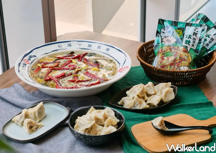 ▲全新「刁民酸菜魚水餃」與門市同等級,選用頂級烏鱧魚與契作酸菜,在家囤貨也能享受排隊名店饗宴。(攝影:鄭雅之)
