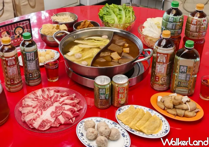 ▲詹記麻辣火鍋敦南店與開喜烏龍茶強強聯手,在台式復古包廂吃火鍋還能喝特調轉好運。(攝影:鄭雅之)